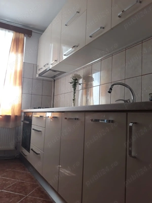 Închiriez apartament 2 camere 