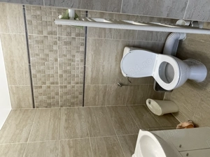 Dau în chirie casă cu 6 cam. 220mp pe trei niveluri cartier Panorama - imagine 7