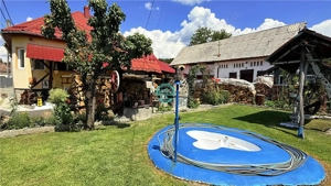 Vand casa cu 5 camere si teren 1040 mp in Toaca - imagine 20 Vand casa cu 5 camere si teren 1040 mp in Toaca - imagine 20