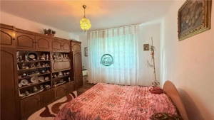 Vand casa cu 5 camere si teren 1040 mp in Toaca - imagine 11 Vand casa cu 5 camere si teren 1040 mp in Toaca - imagine 11