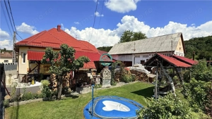 Vand casa cu 5 camere si teren 1040 mp in Toaca - imagine 2 Vand casa cu 5 camere si teren 1040 mp in Toaca - imagine 2