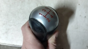 Nuca schimbator din piele FORD FOCUS / C MAX etc 5 trepte rosu  - imagine 8