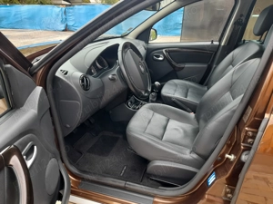 Duster Laureat 1.6 - 6Trepte - Tractiune 4x4 - imagine 6
