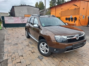 Duster Laureat 1.6 16 valve- 6Trepte - 4x4