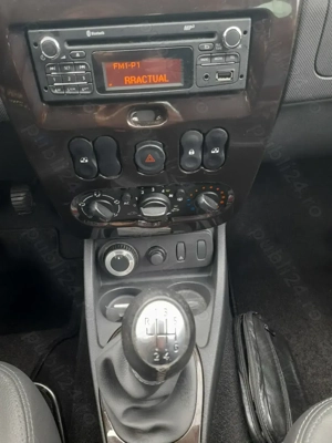 Duster Laureat 1.6 - 6Trepte - Tractiune 4x4 - imagine 5
