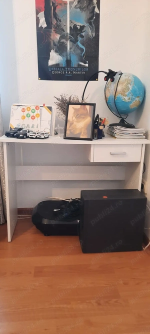 Birou elev de vanzare.