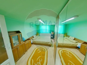 Casă / Vilă cu 16 camere de vânzare în zona Bobâlna - imagine 12