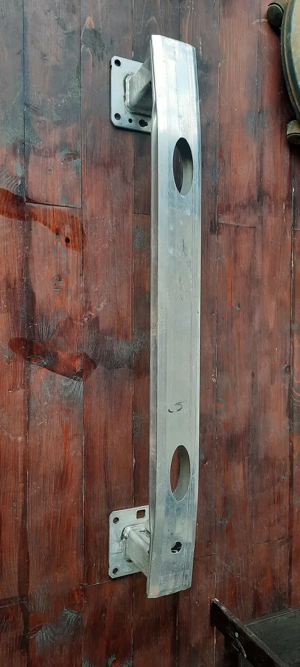 Contrabara spate Toyota