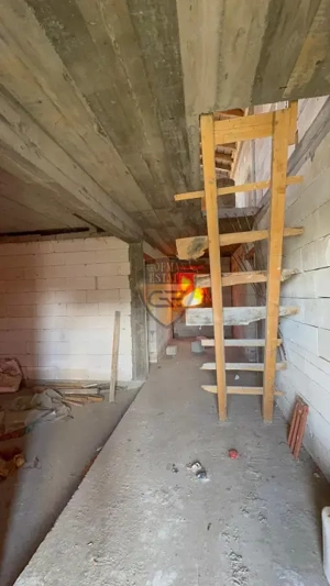 Casa 4 camere, P+M , Valul lui Traian, la gri teren 337 mp, garaj - imagine 10 Casa 4 camere, P+M , Valul lui Traian, la gri teren 337 mp, garaj - imagine 10