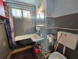 Apartament zona centrala etaj 3 - imagine 10 Apartament zona centrala etaj 3 - imagine 10