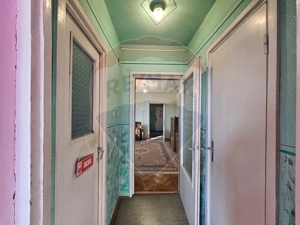 Apartament zona centrala etaj 3 - imagine 7 Apartament zona centrala etaj 3 - imagine 7