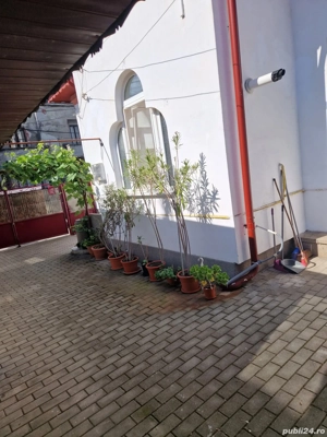 Încheliriez casa in Craiova ca spatiu comercial vis-a-vis de piata centrala 