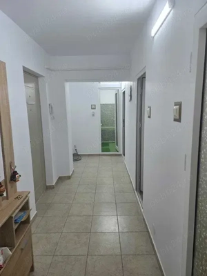 Apartament renovat 2 camere et. 2 4 decomandat str. I.C. Bratianu - imagine 4