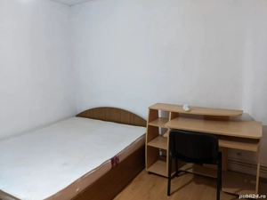Camera de închiriat in apartament 2 cam.
