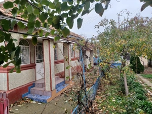 Casă bătrânească la țara - imagine 3 Casă bătrânească la țara - imagine 3