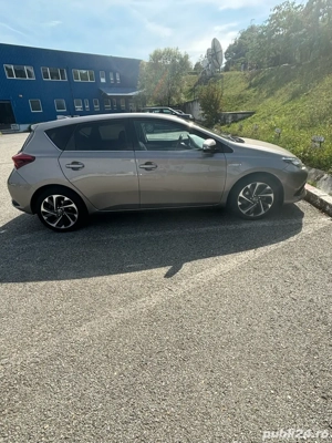 Toyota Auris II 2016 Hibrid  - imagine 2