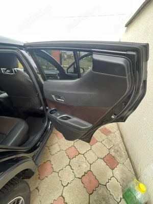 Toyota CHR - imagine 8