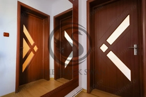 Apartament 2 Camere | Zona Centrală | Acces Privat și Parcare - imagine 7