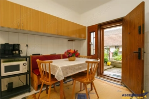 Vila traditionala, cu domeniu de 5.025 mp, pe aripa Cetatii Medievale Brasov - imagine 3