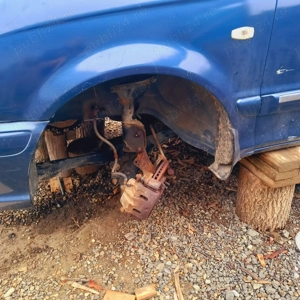 Vând Hyundai trajet 2.0 crdi pentru piese - imagine 5 Vând Hyundai trajet 2.0 crdi pentru piese - imagine 5