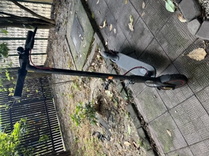 Vand trotineta electrica Xiaomi in garantie