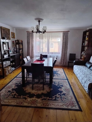 Vând casă în Petrești Alba - imagine 2