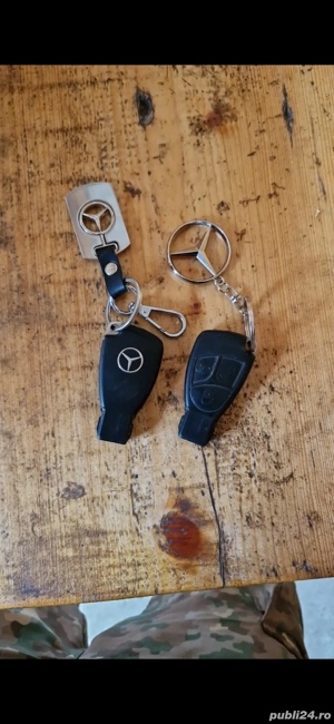 Vand Mercedes Sprinter  - imagine 3 Vand Mercedes Sprinter  - imagine 3