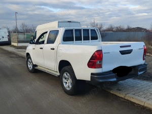Vând Toyota Hilux 2017  , Motor 8900 km, stare f buna , accept schimb cu alta mai veche - imagine 10