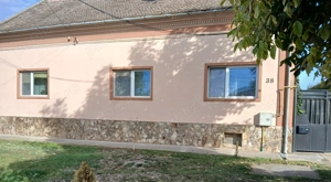 Casa spațioasă de vanzare in Jimbolia!