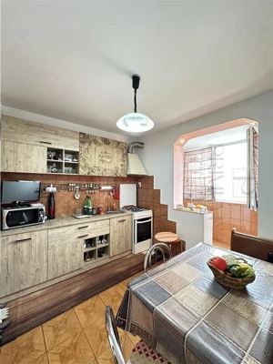 SAGULUI - 3 Camere - Decomandat - Centrala proprie - Bloc anvelopat - imagine 2