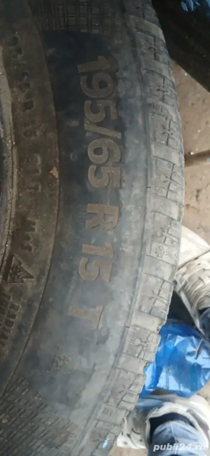 roți nu sunt noii sunt folosite  sunt de iarnă tot genți 