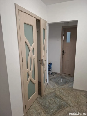 vand apartament cu 2camere decomandat