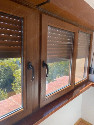 Apartament Ultracentral BUZAU , Strada Cuza Voda, 4 camere. , structură cu scară interioara - imagine 2