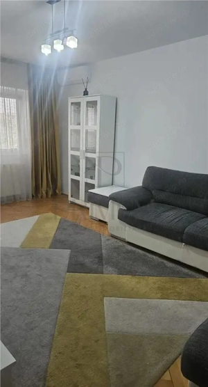 LIPOVEI - 3 CAM - DECOMANDAT - 2 BAI - CENTRALA - RENOVAT UTILAT - ZONA EXCELENTA- - imagine 2