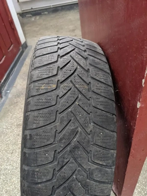 Cauciuc Iarna 195 60 R15 Goodyear UltraGrip - imagine 2