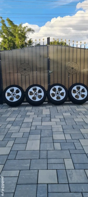 Jante17" Bmw cu anvelope M +S in stare buna