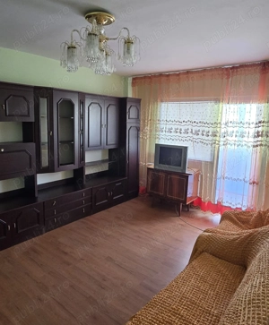 Inchiriez apartament 3 camere , zona Malu Rosu