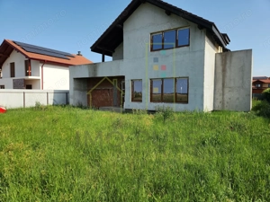 Casa individuala. 700 mp teren. Terasa mare. Suprafete generoase.