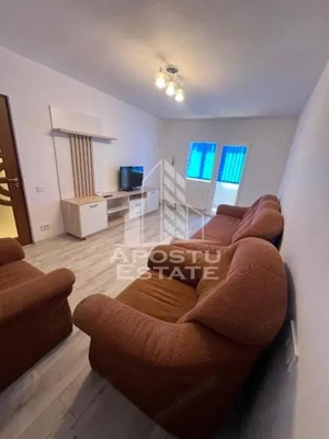 Apartament 3 camere,centala proprie, decomandat, Zona Lipovei