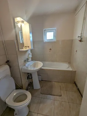 Vand apartament 2 camere,decomandat central Academia Teologica ,100m de Catedrala,Arad - imagine 6