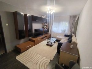 Vând apartament 3 camere