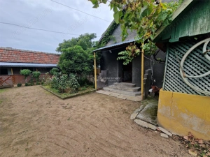 Sosdea 2 Case cu Teren 4657 Mp. - imagine 3