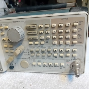 Vand sau schimb cu audio.Analizor Tektronix 2714 Spectrum Analyzer