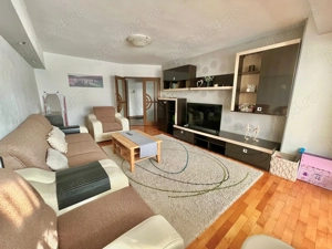 Apartament cu trei camere - imagine 2