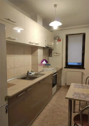 Inchiriez apartament 2 camere, cu centrala, metrou Pacii