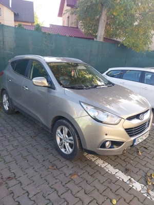 Vând mașină:Hyundai IX35 - imagine 3