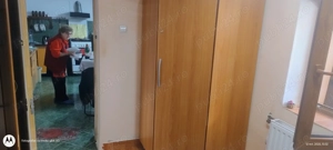 Iau în gazdă o fata doamna