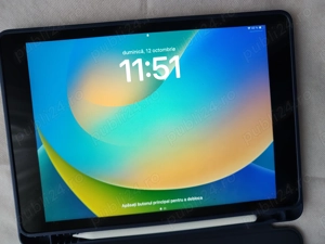 Vând tableta Apple iPad