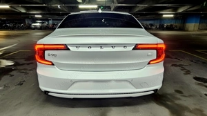 Volvo S90 T8 Ultimate Dark 2024 Plug-in Hybrid - imagine 2