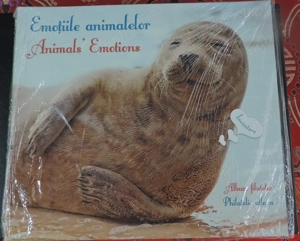 Album filatelic Emotiile animalelor 2019